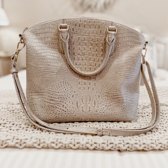 • SOLD • Brahmin Large Duxbury Satchel - Picture 2 of 7